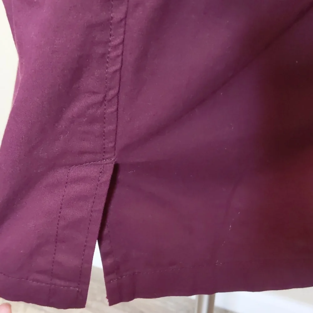 C'ESTTOI Burgundy Vest Size Medium